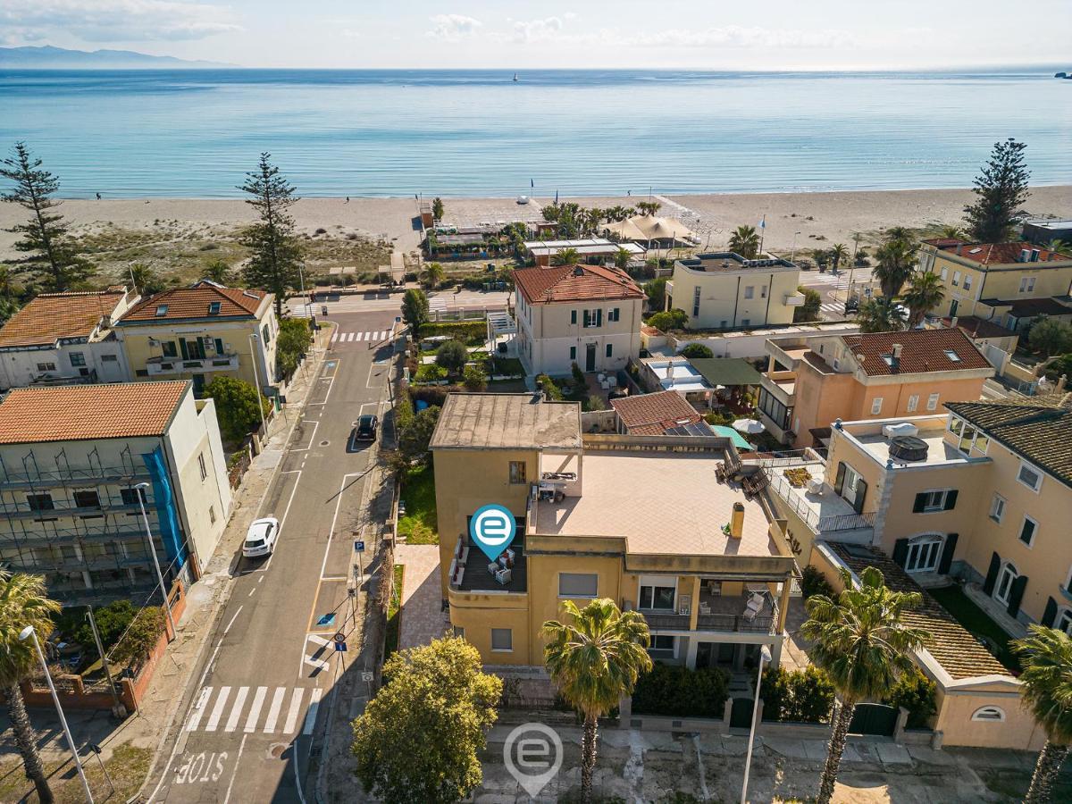 Poetto Sea Breeze - Blue Apartment Cagliari Ngoại thất bức ảnh
