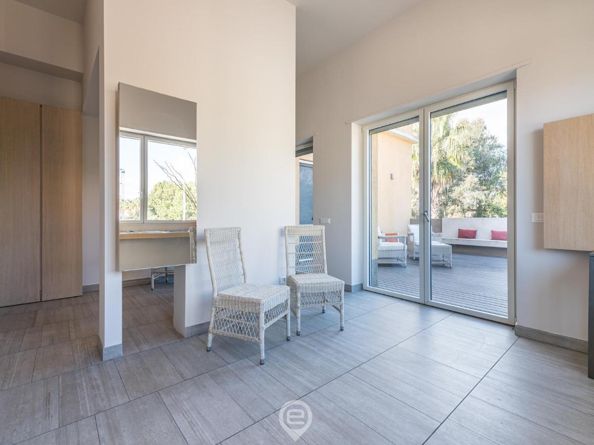 Poetto Sea Breeze - Blue Apartment Cagliari Ngoại thất bức ảnh