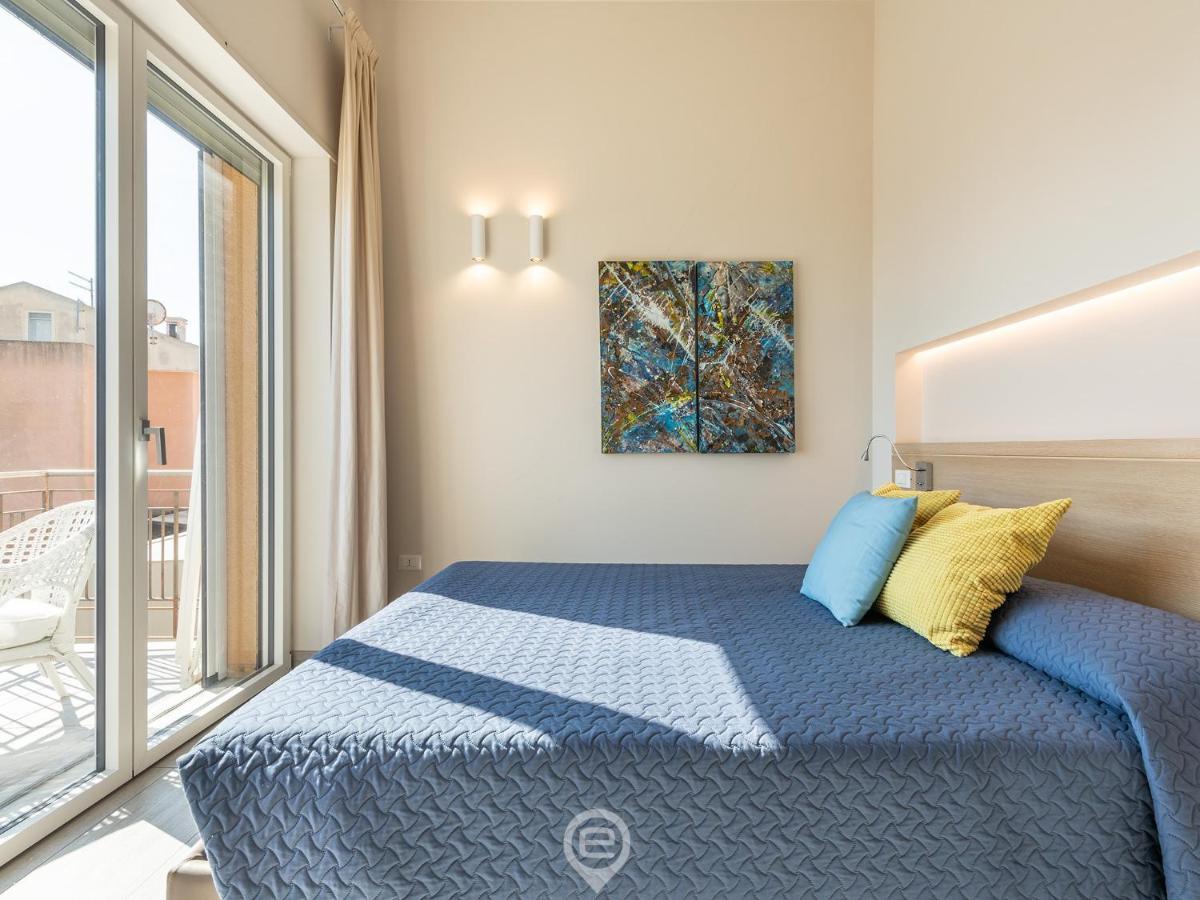 Poetto Sea Breeze - Blue Apartment Cagliari Ngoại thất bức ảnh